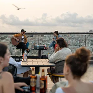 אכסניה The Central House Galata